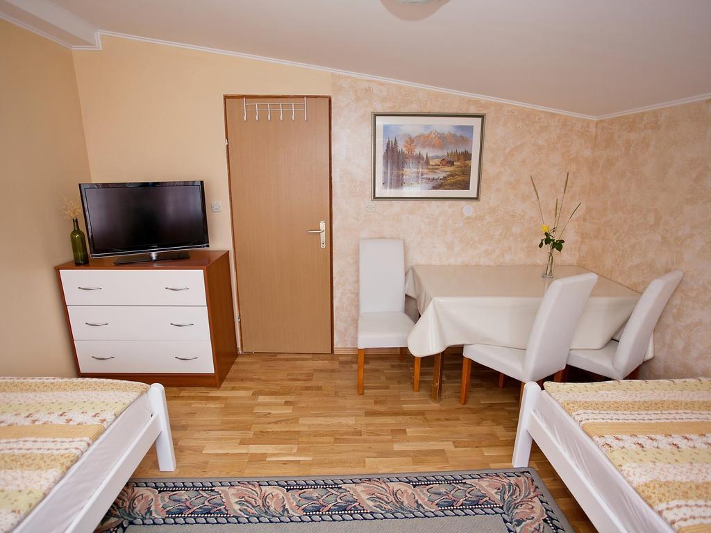 Apartment Zadar Diklo Borik Vir Kamer foto