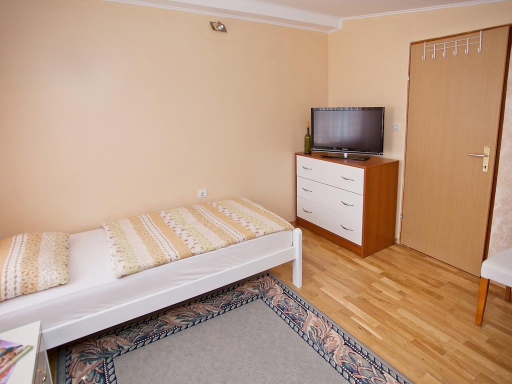 Apartment Zadar Diklo Borik Vir Kamer foto